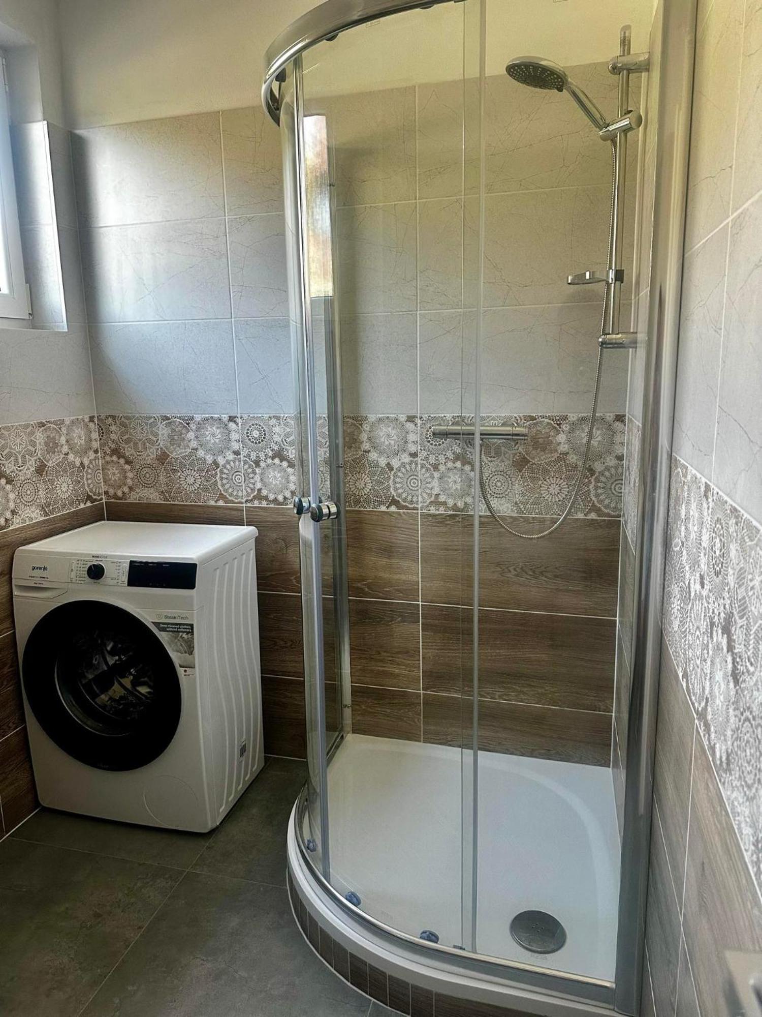 Apartmany Berlin - 로끼뜨니쩨나드이제로우 외부 사진